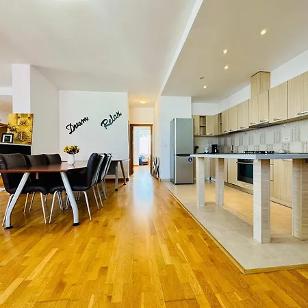 Joy Isho 46 Apartment