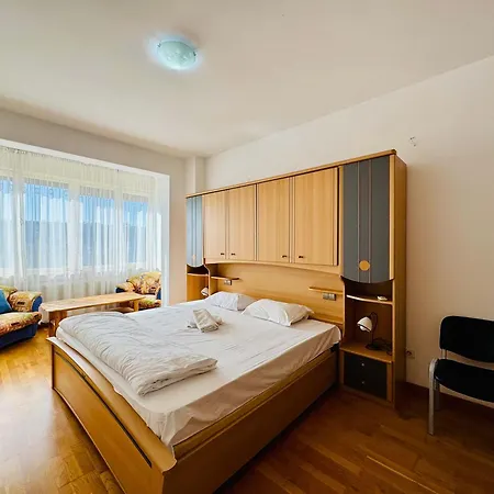 Apartment Joy Isho 46 *